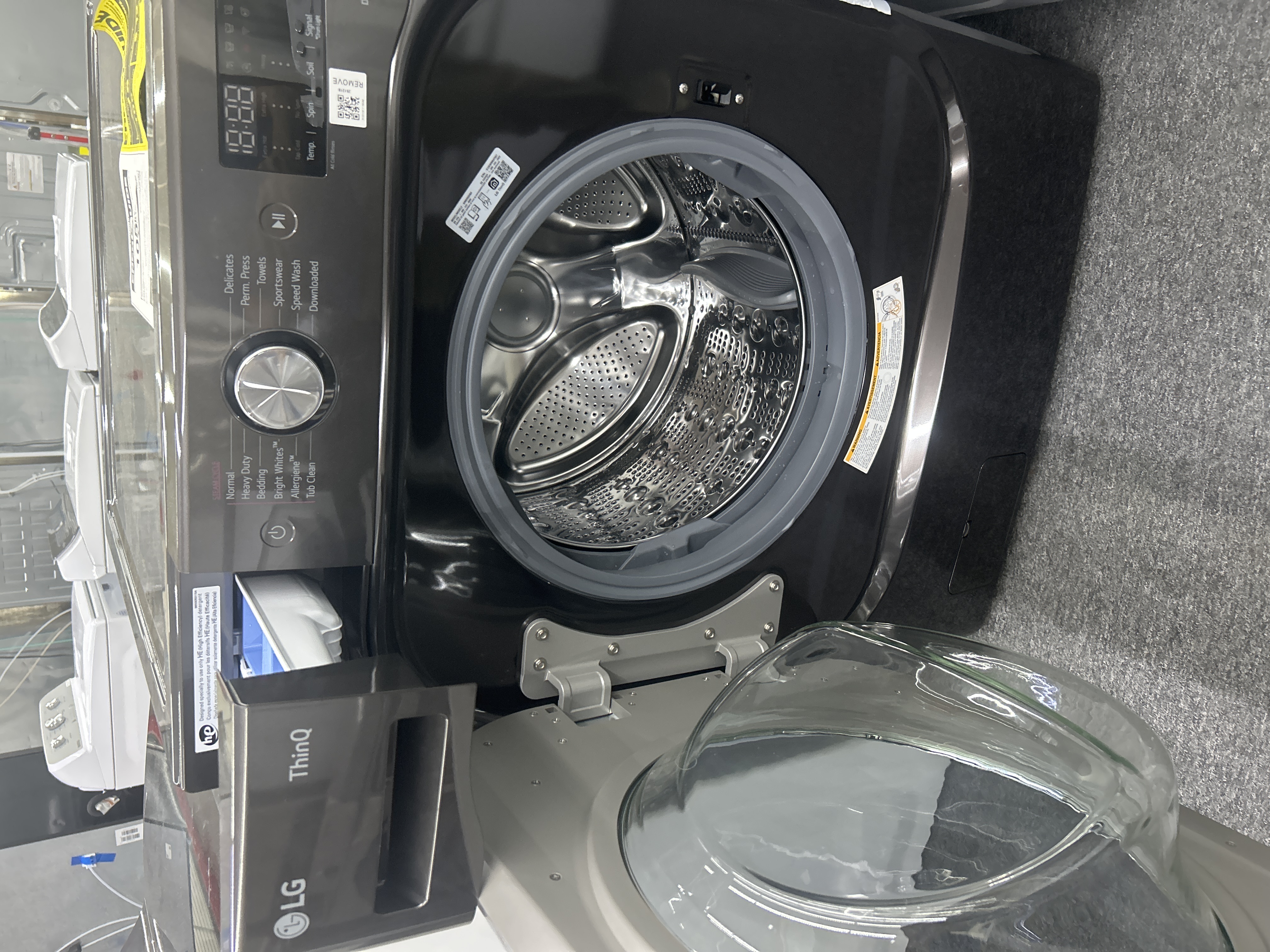 LG 5.2 cu ft Smart Front Load Washer Black Steel photo 2