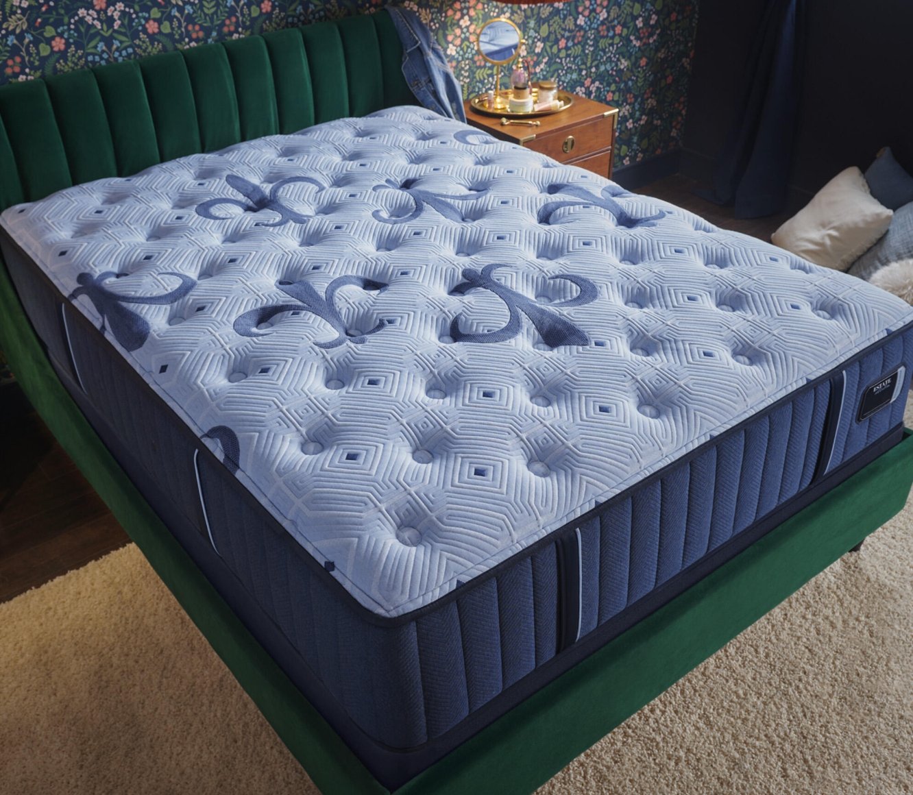 Stearns & Foster Estate Medium Tight Top Queen Mattress
